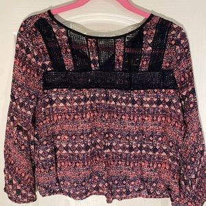 FOREVER 21 PATTERNED LACE FLOWY 3/4 SLEEVE SHIRT
